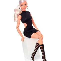MATTEL Barbie Basics Signature Modelo 02 Muñeca de Coleccionista con Pelo Rubio- Muñecas