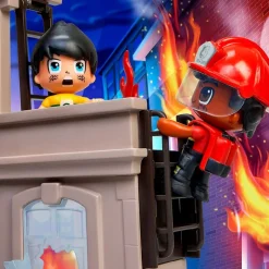 FAMOSA Figuras Y Figuras De Acción|Pinypon Action Explosión en la Mansión